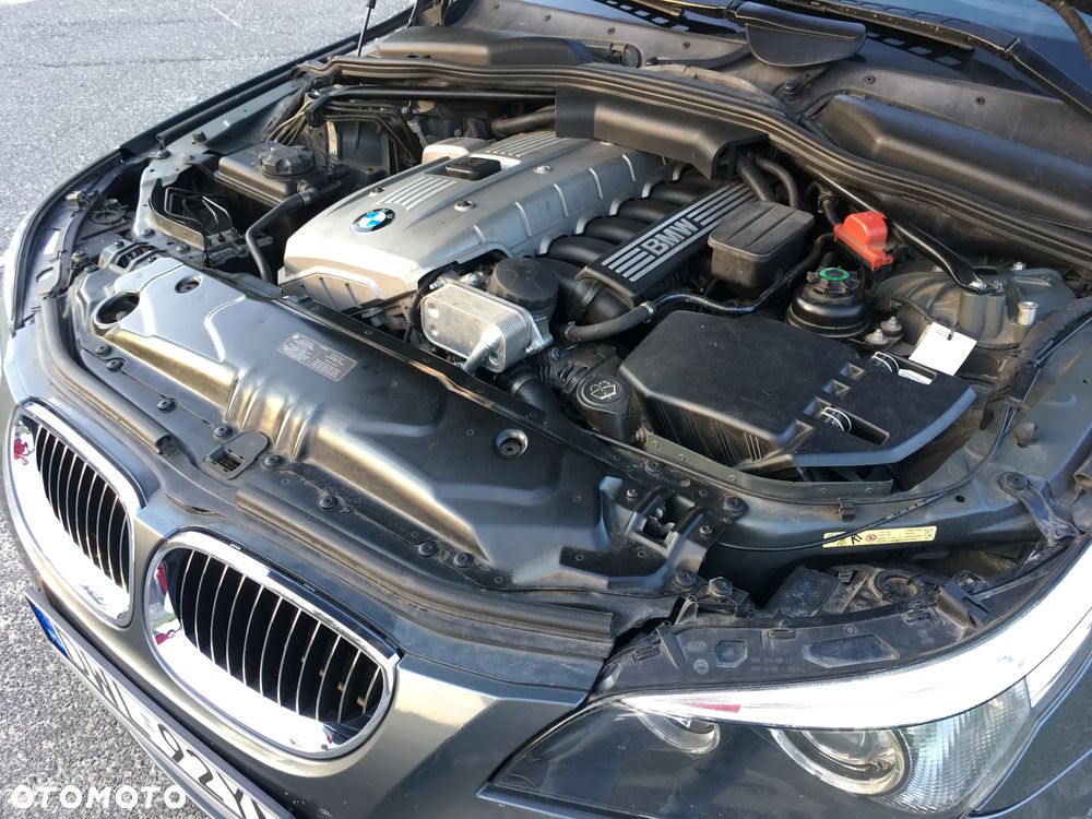 BMW Seria 5 523i - 13