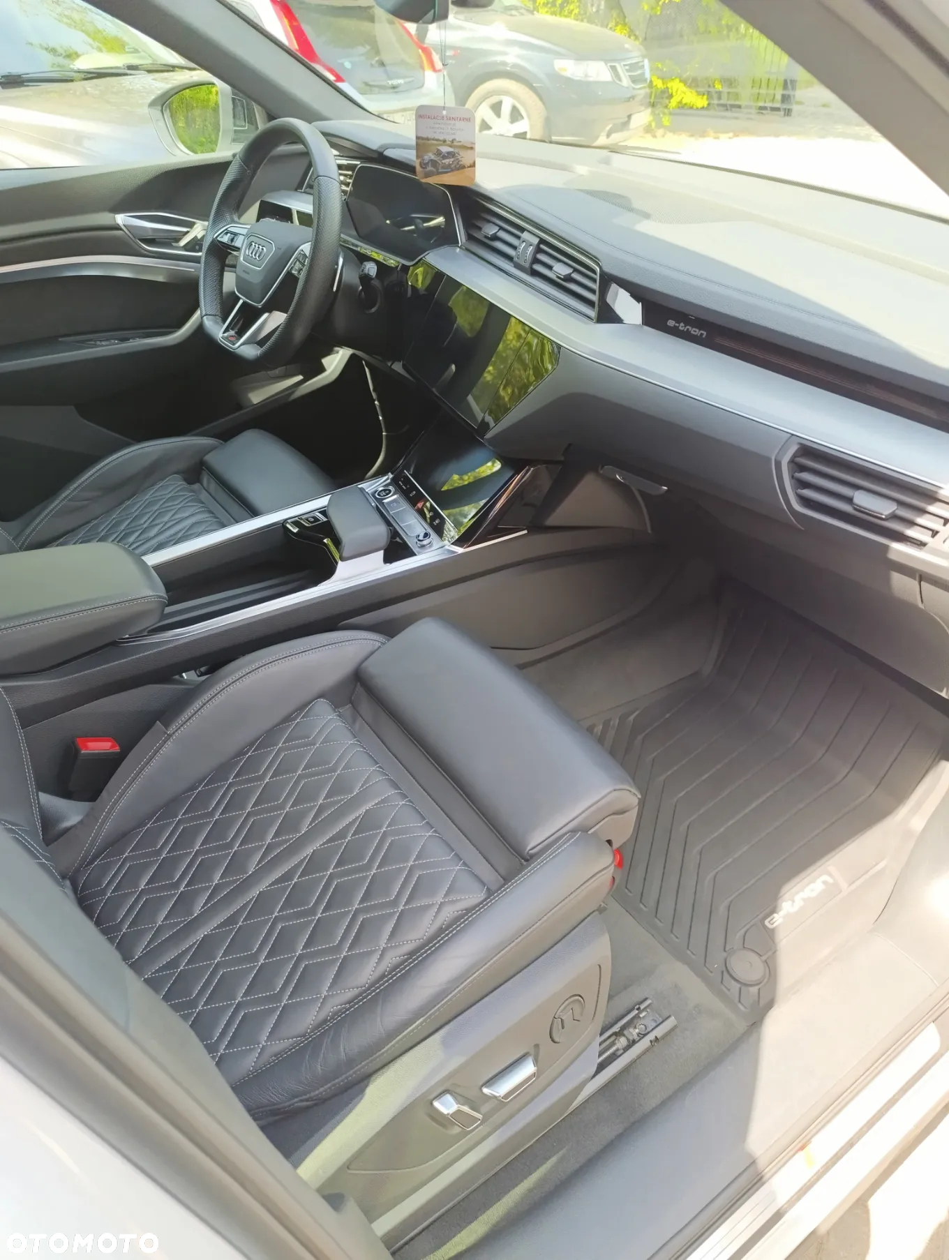 Audi e-tron 55 Quattro S Line - 11