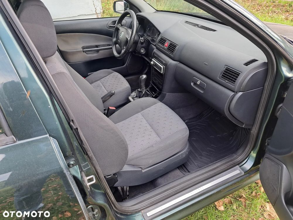 Skoda Octavia - 2