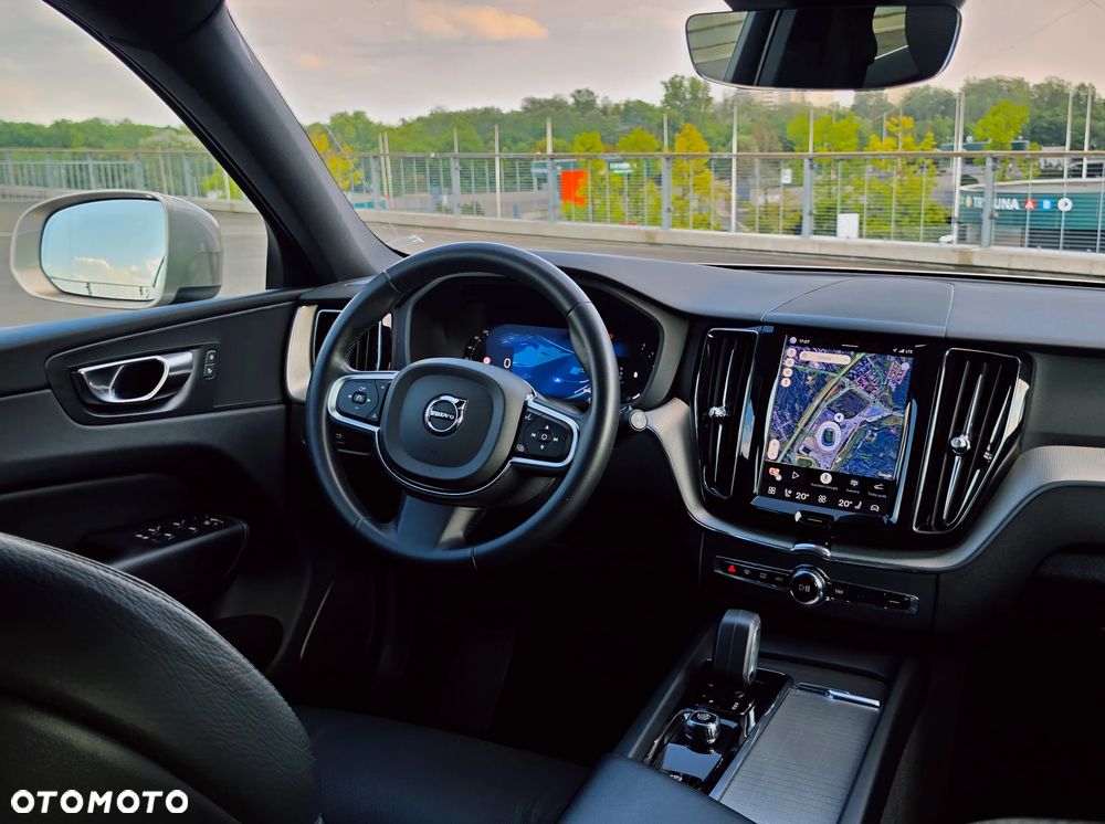 Volvo XC 60 B4 D Plus Bright - 16