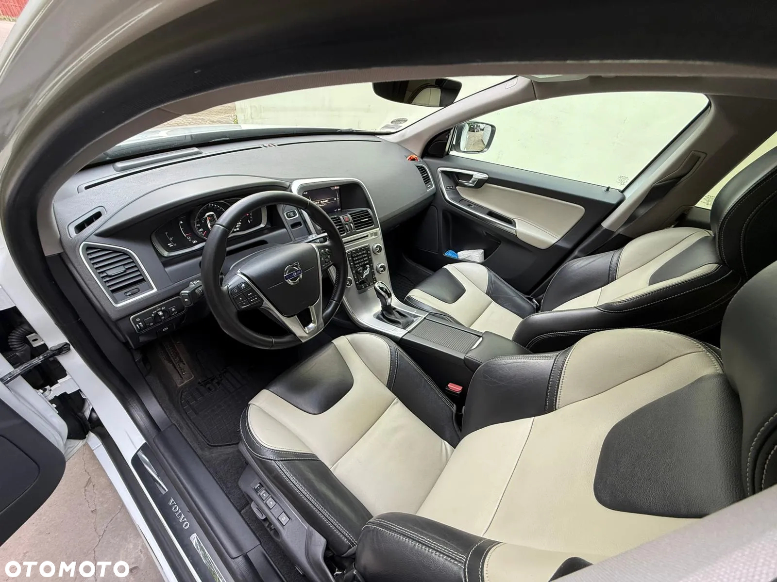 Volvo XC 60 D5 AWD Summum - 15