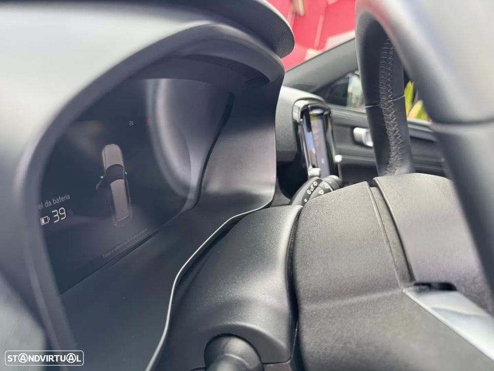 Volvo XC 40 Recharge Core - 29