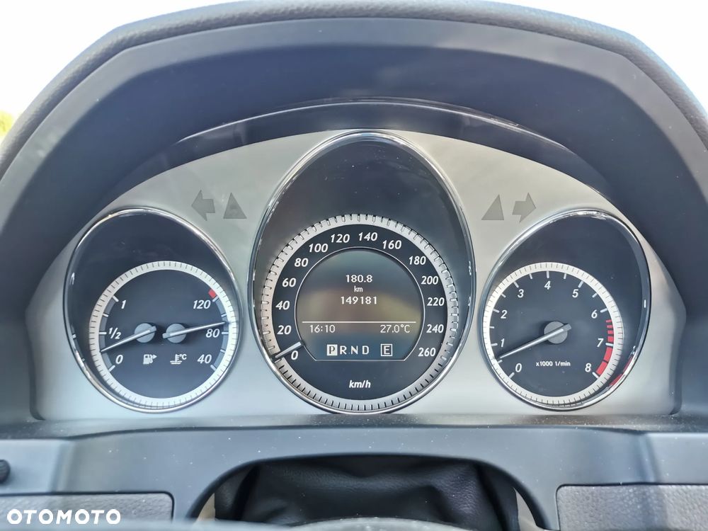Mercedes-Benz Klasa C 300 4Matic 7G-TRONIC Avantgarde - 38