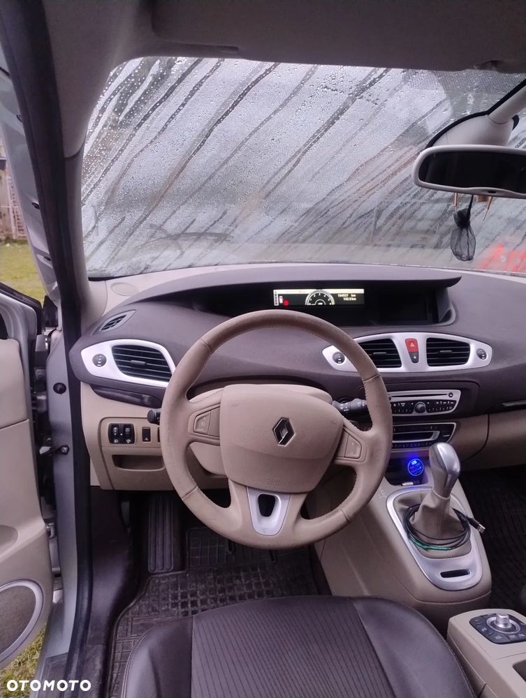 Renault Grand Scenic dCi 150 Automatik Bose Edition - 11