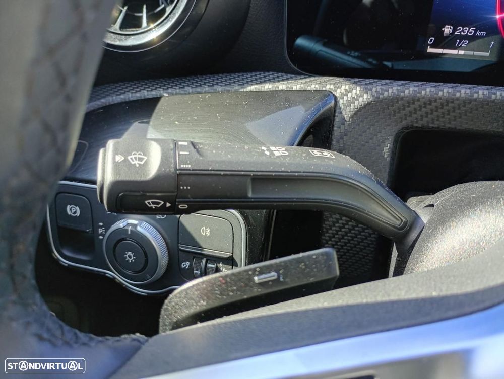 Mercedes-Benz A 250 Limousine e 8G-DCT - 23