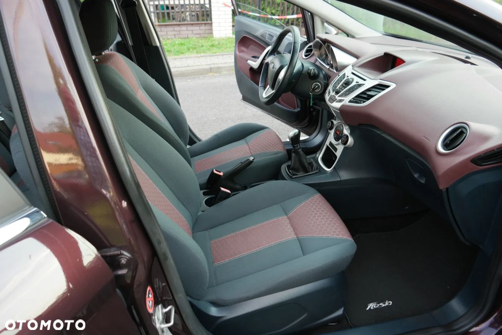 Ford Fiesta 1.25 Titanium - 22