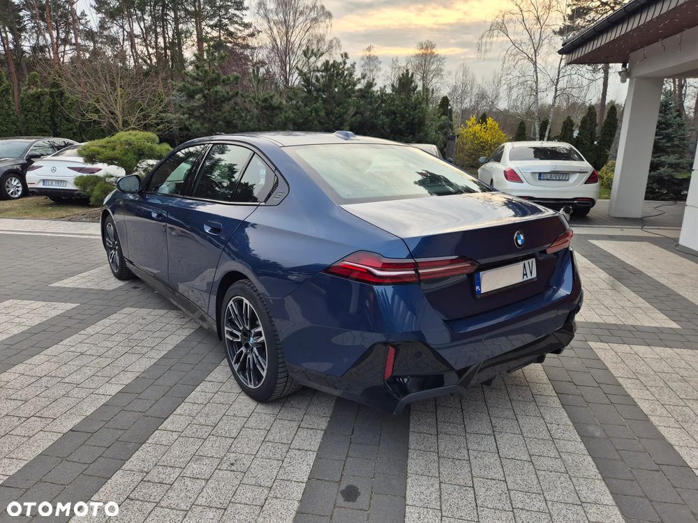 BMW Seria 5 520i mHEV M Sport sport - 7