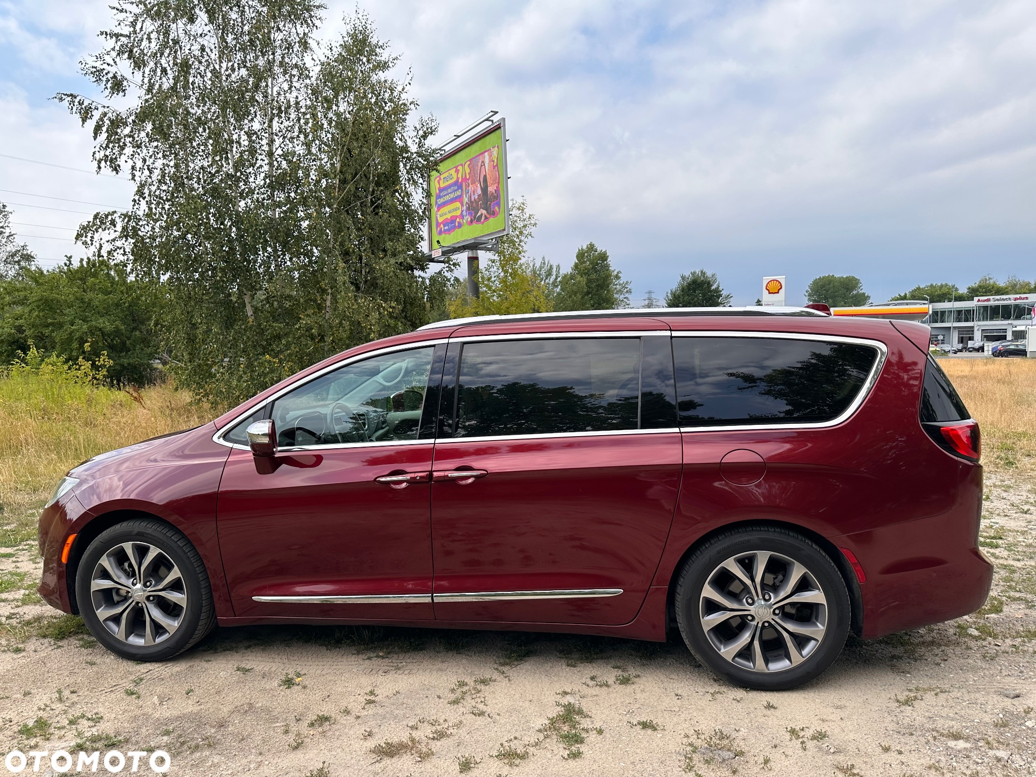 Chrysler Pacifica - 8