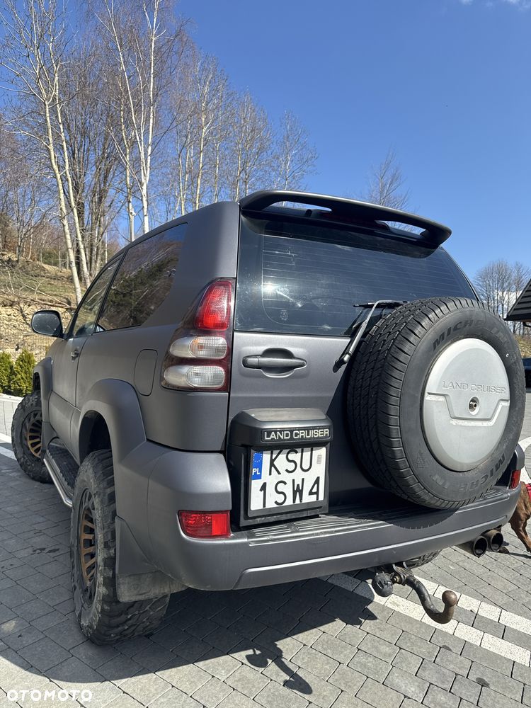 Toyota Land Cruiser - 4