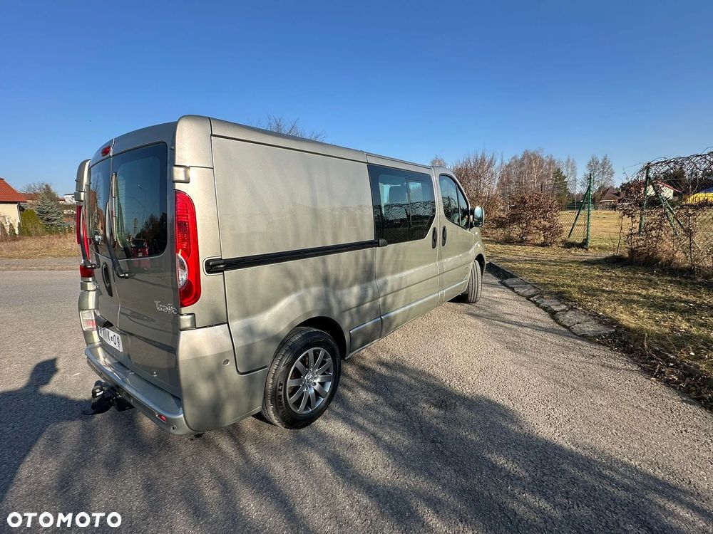 Renault Trafic - 16