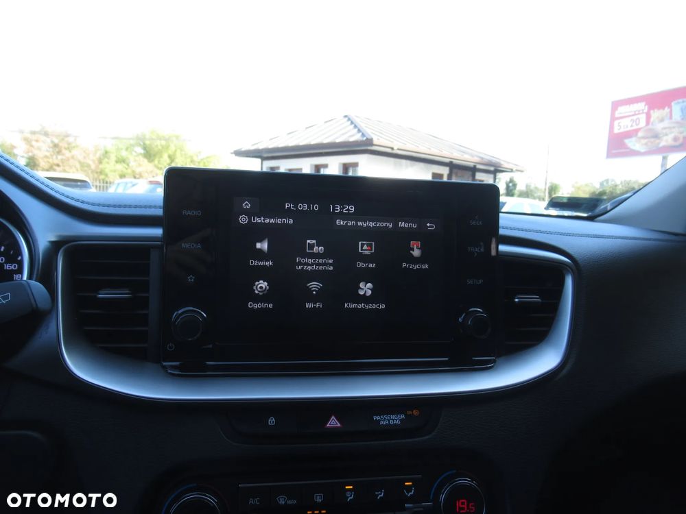 Kia Ceed 1.5 T-GDI M DCT - 21