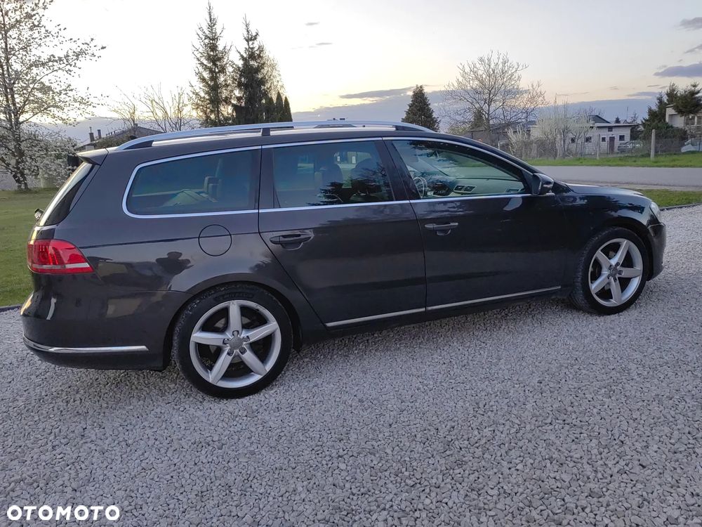 Volkswagen Passat 2.0 TDI Highline - 15