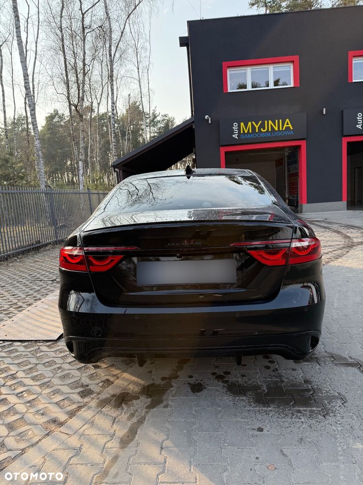 Jaguar XF 2.0 P300 AWD SE - 7