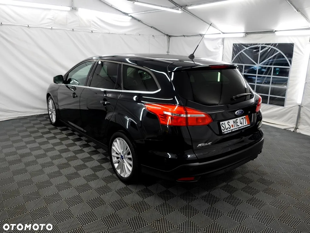 Ford Focus 1.5 EcoBoost Titanium - 4