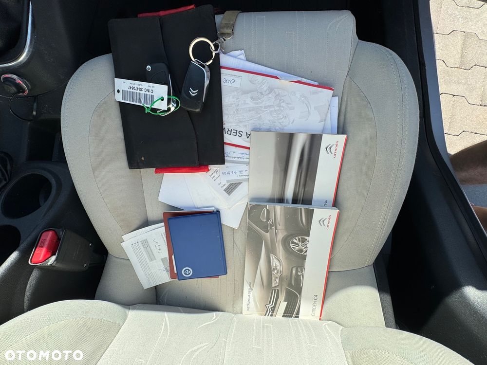 Citroën C4 1.6 HDi Exclusive - 9