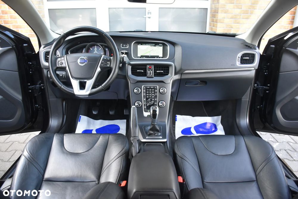 Volvo V40 D2 - 8