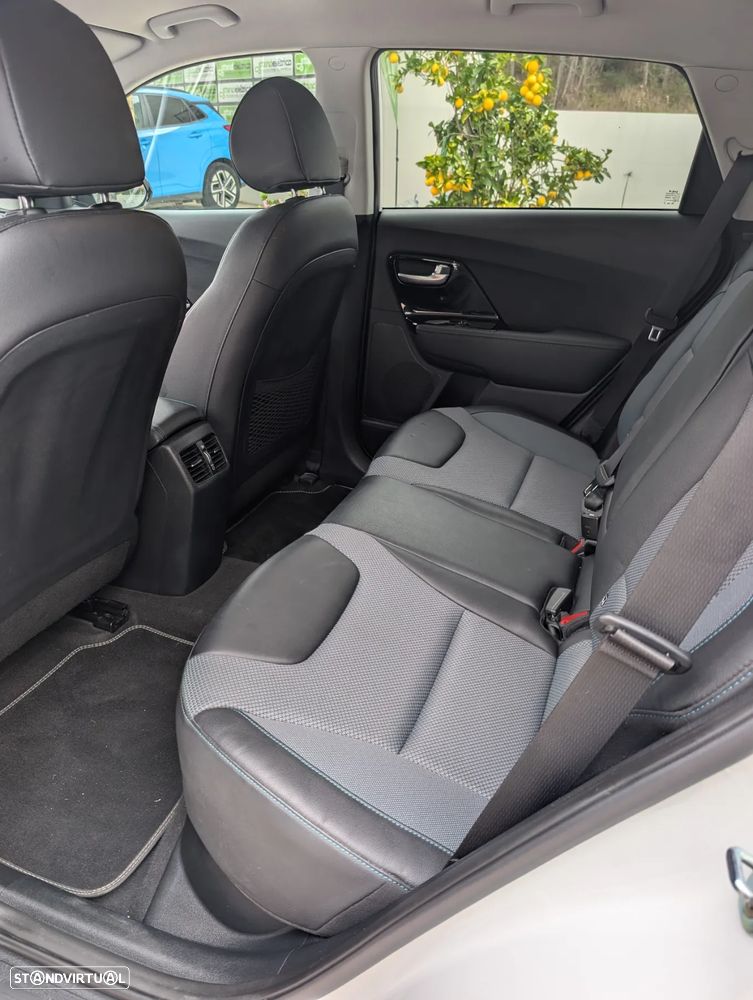 Kia e-Niro Vision - 11