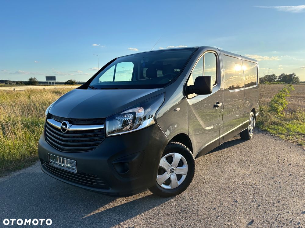 Opel Vivaro - 1