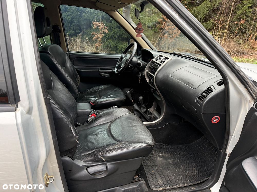 Nissan Terrano 3.0 Di Luxury - 8