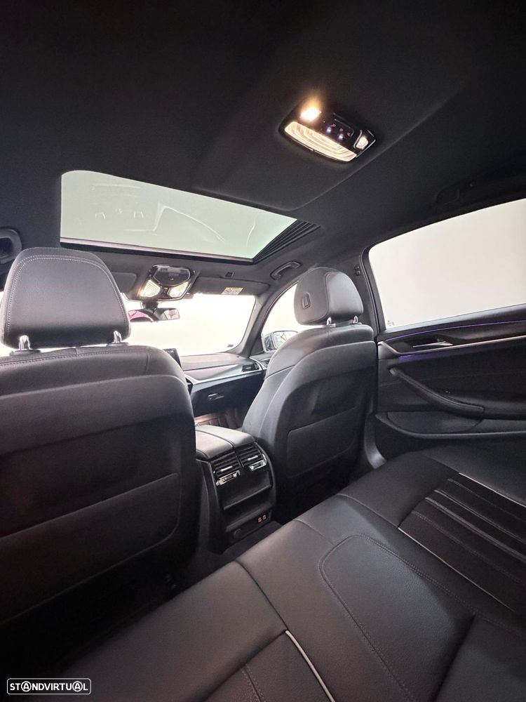BMW 530 e Pack M - 16