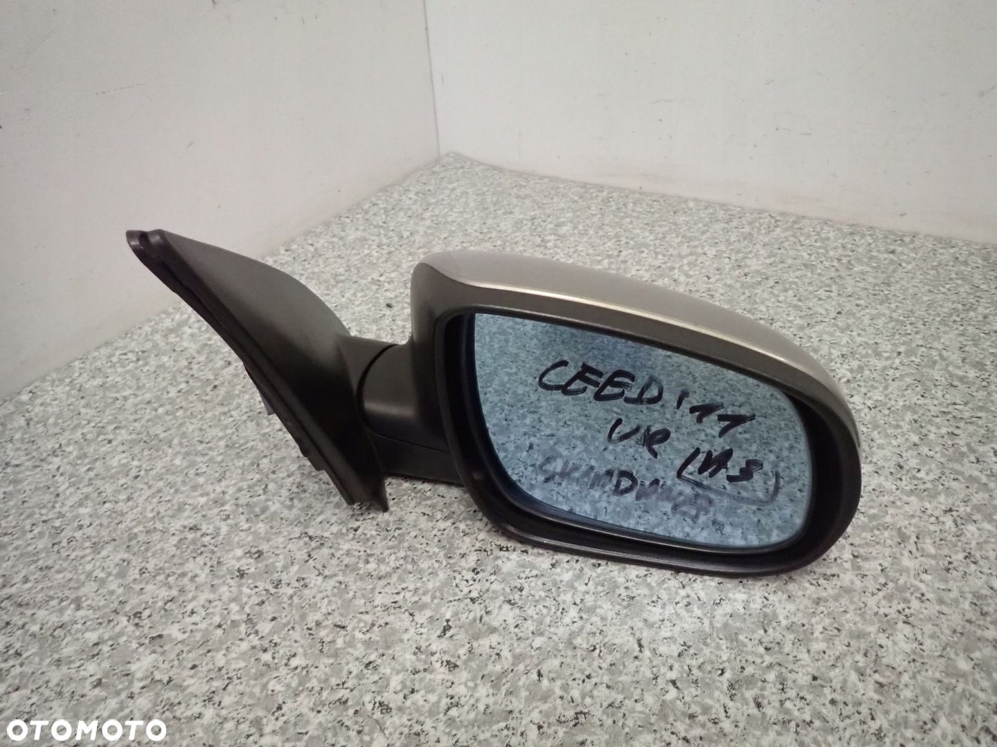 KIA CEED 09-11 LUSTERKO PRAWE ELEKTRYCZNE 8 PIN A3 - 1