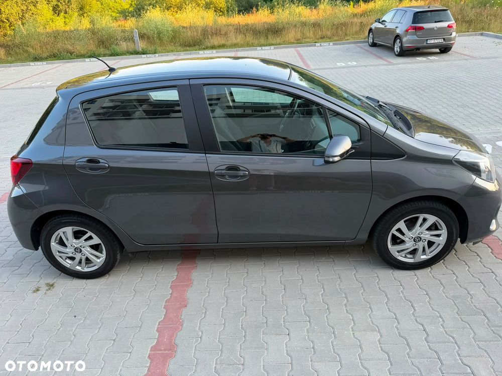 Toyota Yaris 1.33 Premium - 32