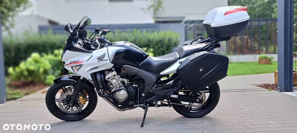 Honda CBF - 1