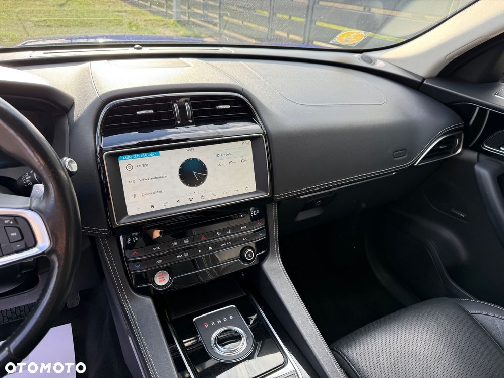 Jaguar F-Pace 20d AWD R-Sport - 21
