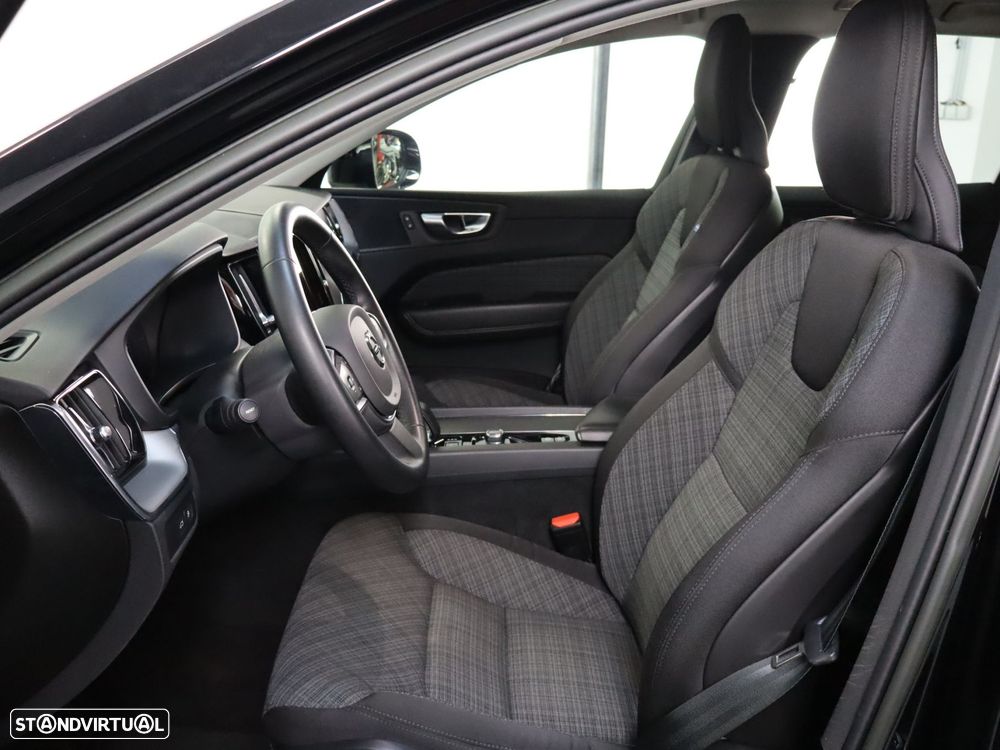 Volvo XC 60 2.0 T6 PHEV Core - 10