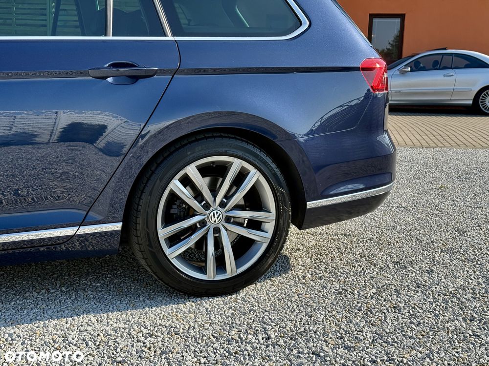 Volkswagen Passat - 28