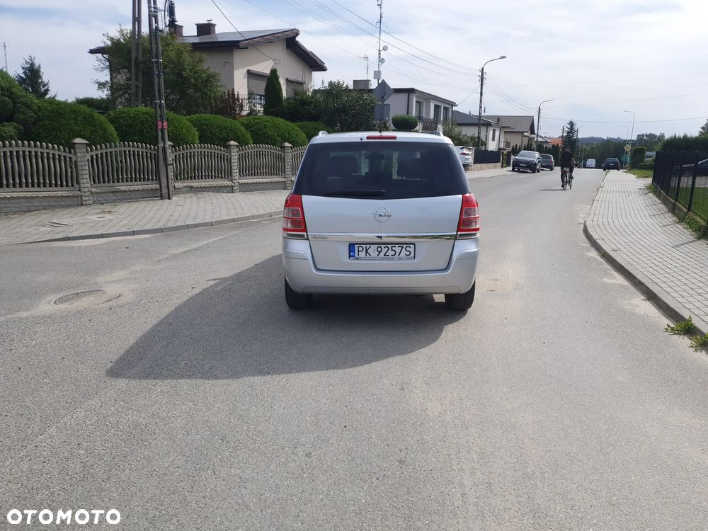 Opel Zafira 1.8 Enjoy - 13