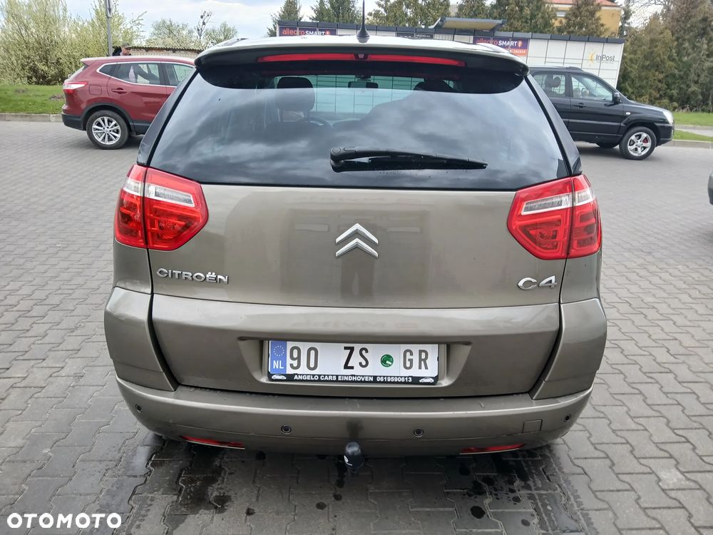 Citroën C4 Picasso 1.8 16V Confort - 6
