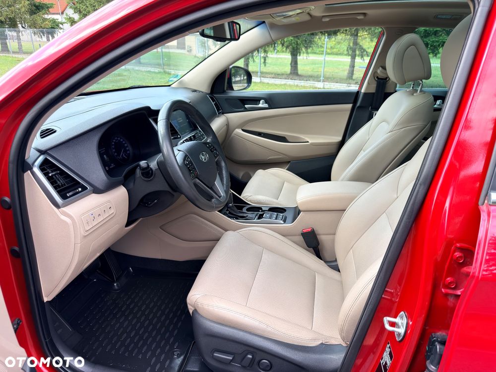 Hyundai Tucson blue 1.7 CRDi 2WD DCT Premium - 18
