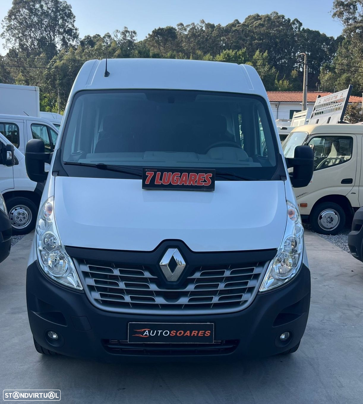 Renault Master 7 lugares C/ 31.000 KM - 2
