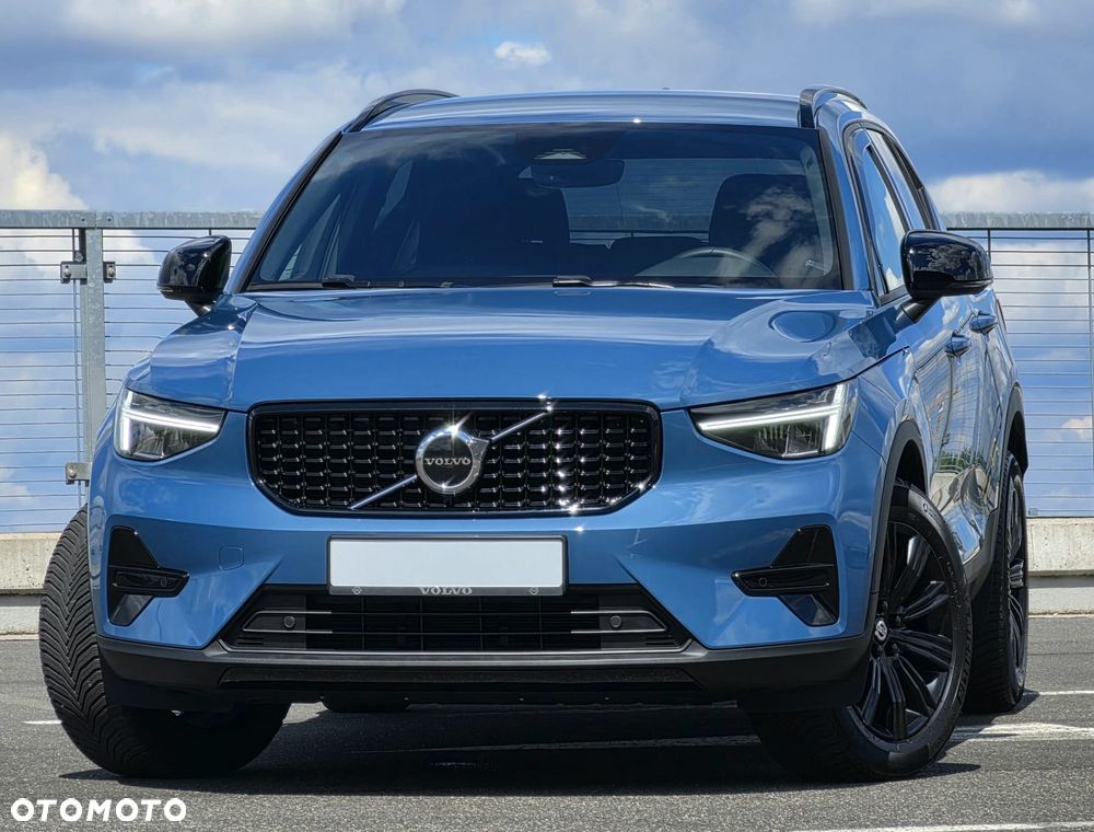 Volvo XC 40 B3 Ultra Dark - 3