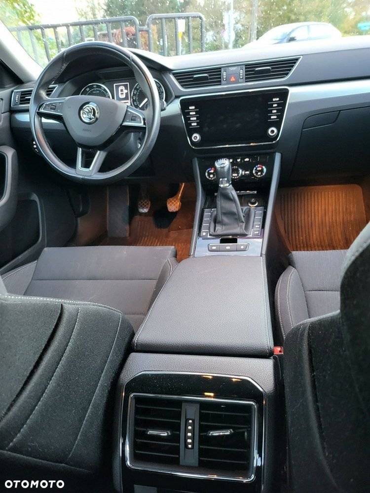 Skoda Superb 1.5 TSI ACT Ambition - 7