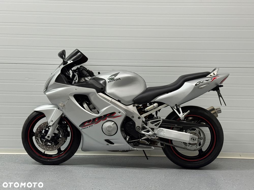 Honda CBR - 12