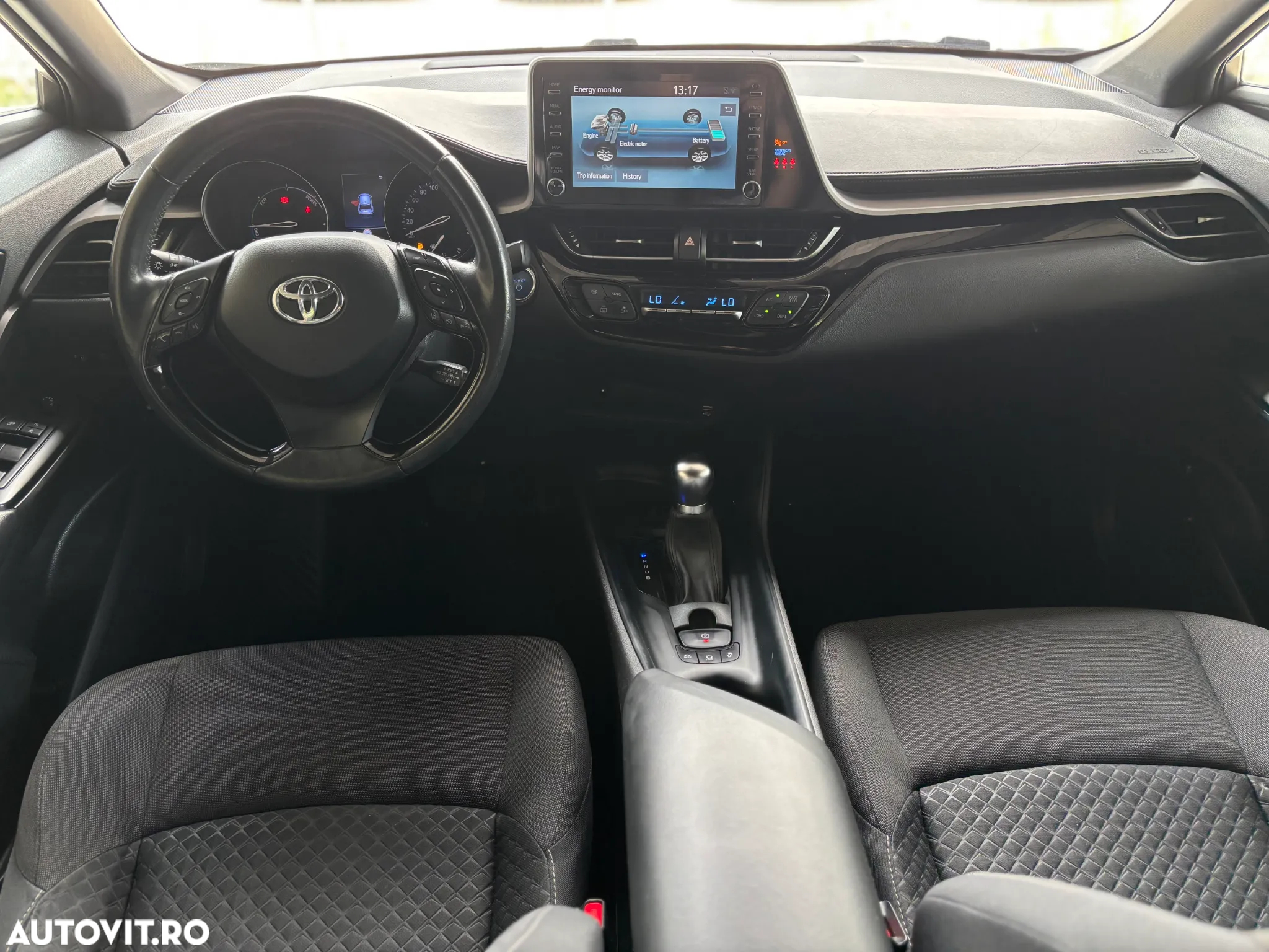 Toyota C-HR - 5