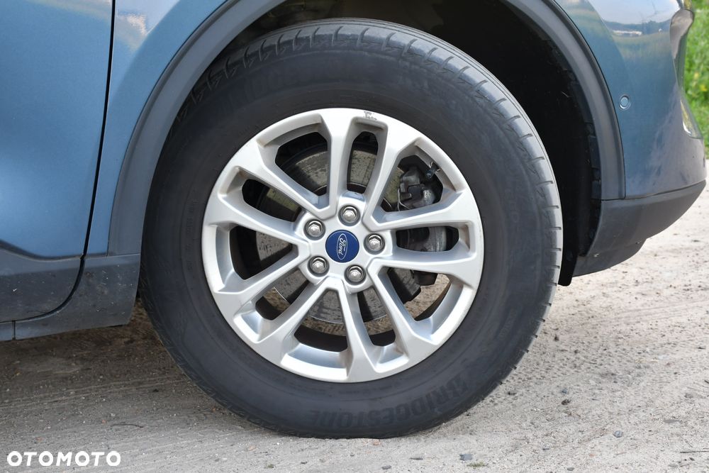 Ford Kuga 2.5 FHEV AWD Titanium - 3