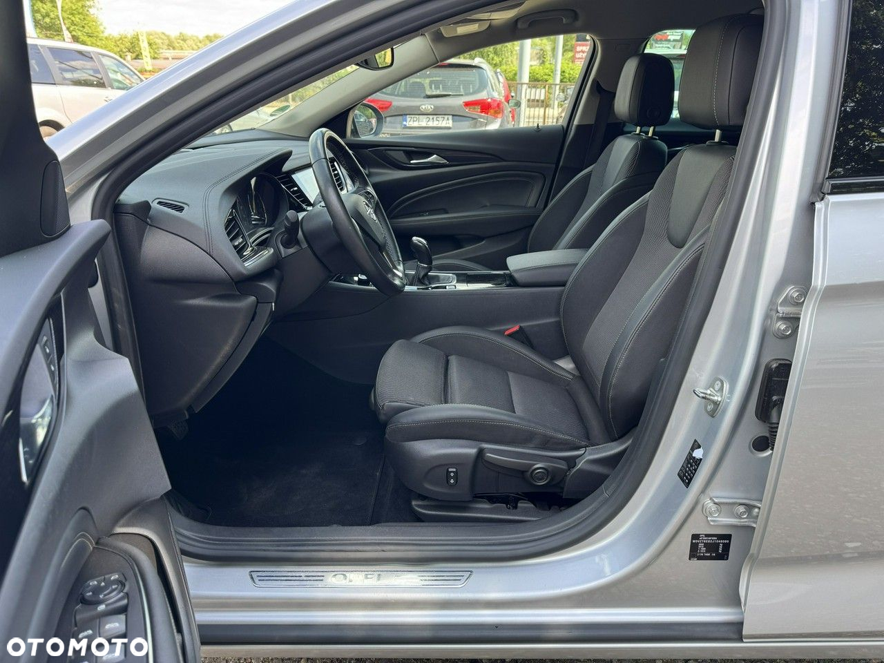 Opel Insignia - 22