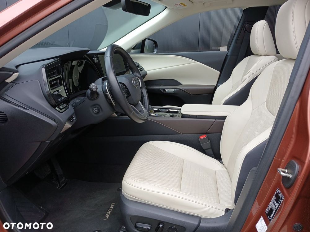 Lexus RX 450h+ F Sport Design - 10
