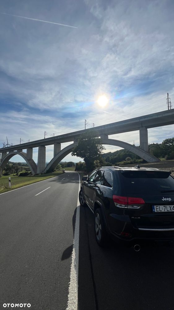 Jeep Grand Cherokee 5.7 V8 HEMI 4WD Automatik Overland - 31