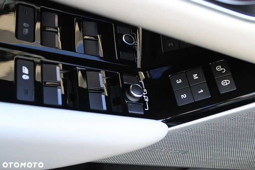 Land Rover Range Rover Velar 3.0 SD6 R-Dynamic HSE - 15