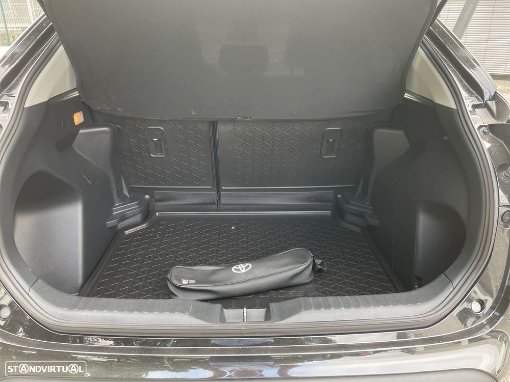 Toyota Yaris Cross 1.5 HDF Comfort Plus - 10