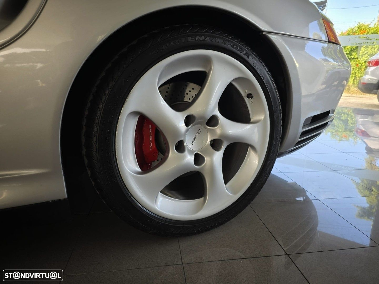 Porsche 911 (996) Turbo - 29