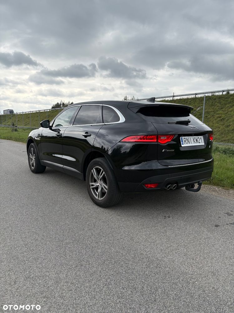 Jaguar F-Pace - 4