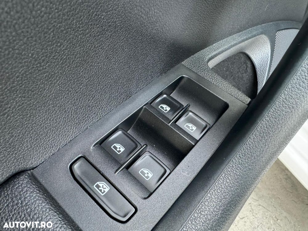 Skoda Octavia 1.6 TDI DSG Style - 28