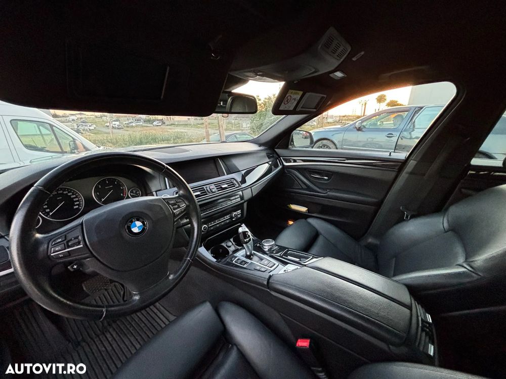 BMW Seria 5 520d xDrive AT - 2