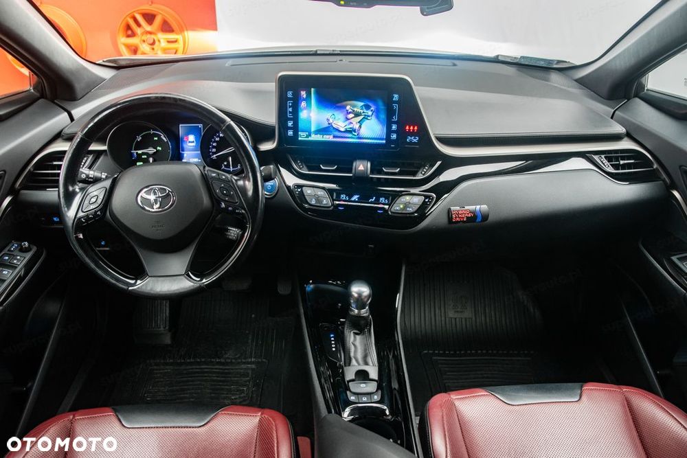 Toyota C-HR - 15