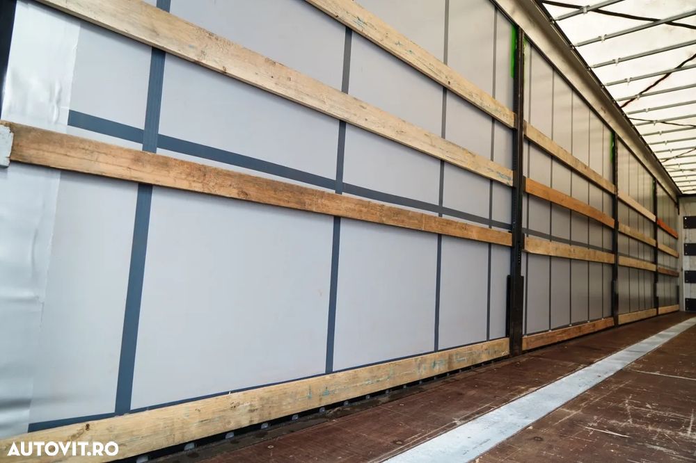 Kögel CORTINĂ / STANDARD / PUNTE RIDICATĂ - 18